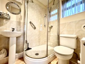 En-Suite- click for photo gallery